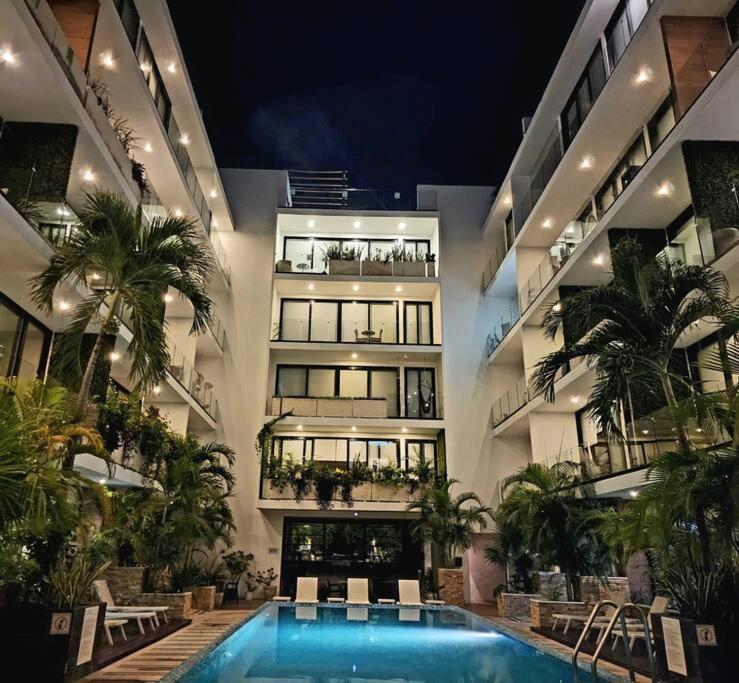 Stunning 1 Bdrm Condo Gym-Pool 10 Min To The Beach & Quinta Av Playa del Carmen Exterior foto